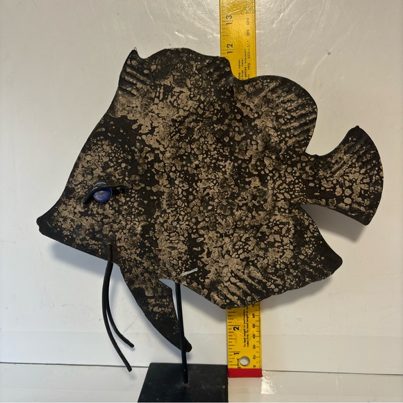 VTG Pier 1 Lg Metal Angel Fish Blue Glass Eye Hand cut Distressed Sculpture - Picture 3 of 4